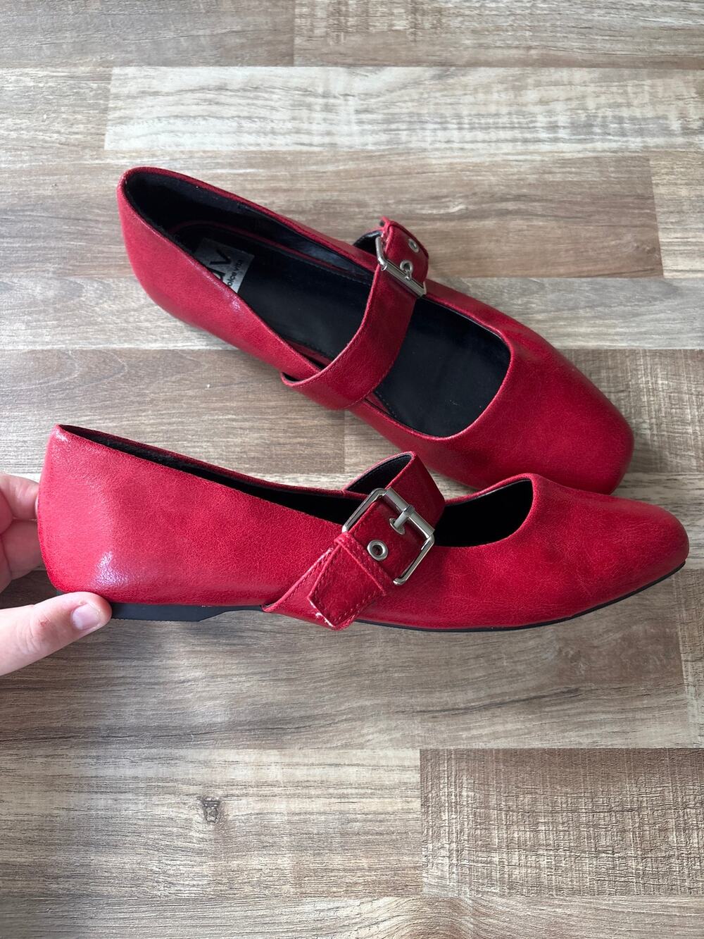 Dolce Vita Mellie Buckle Strap Mary Jane Flats size 10 in Red